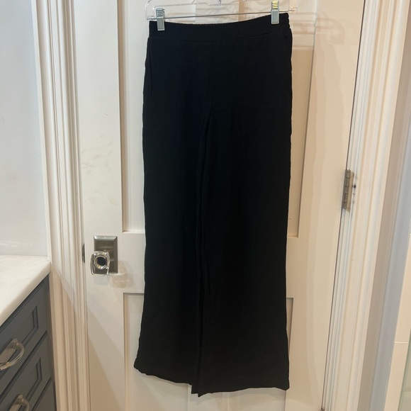 I say Black Pants - Picture 5 of 6